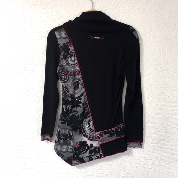 Vex Collection Cowl top black red gray studs! 34 - Picture 3 of 10